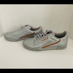 Women’s Adidas sneakers